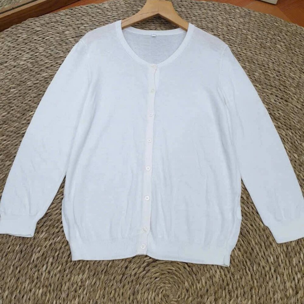 White Classic Knit Cardigan Button Front Lightweight Everyday Sweater ✨